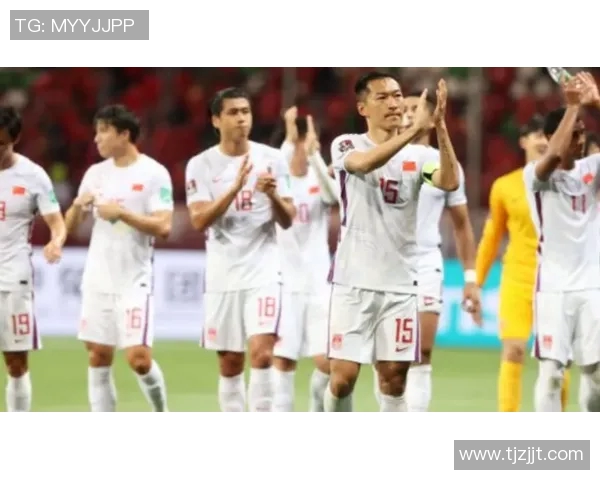 足球明星中那些名字带有苏字的传奇人物与他们的辉煌成就回顾